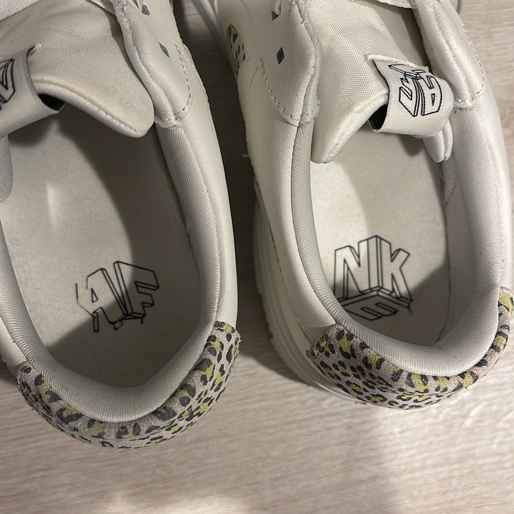 Nike Air Force One sneakers - Picture 5 of 8